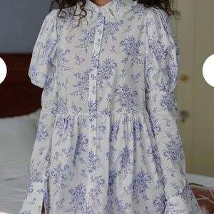 The Bed & Breakfast Time Travelers Lounge TOP